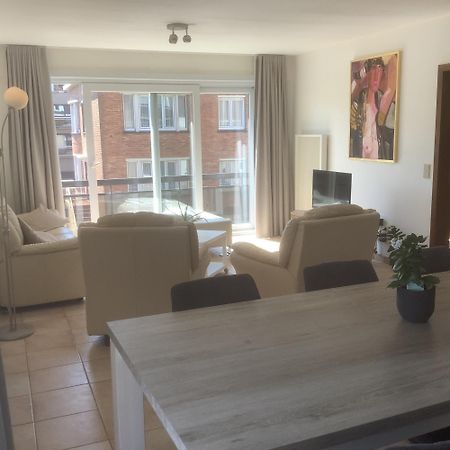 Ruim Zonnig Appartement Op 50M Van Strand Остенде Экстерьер фото