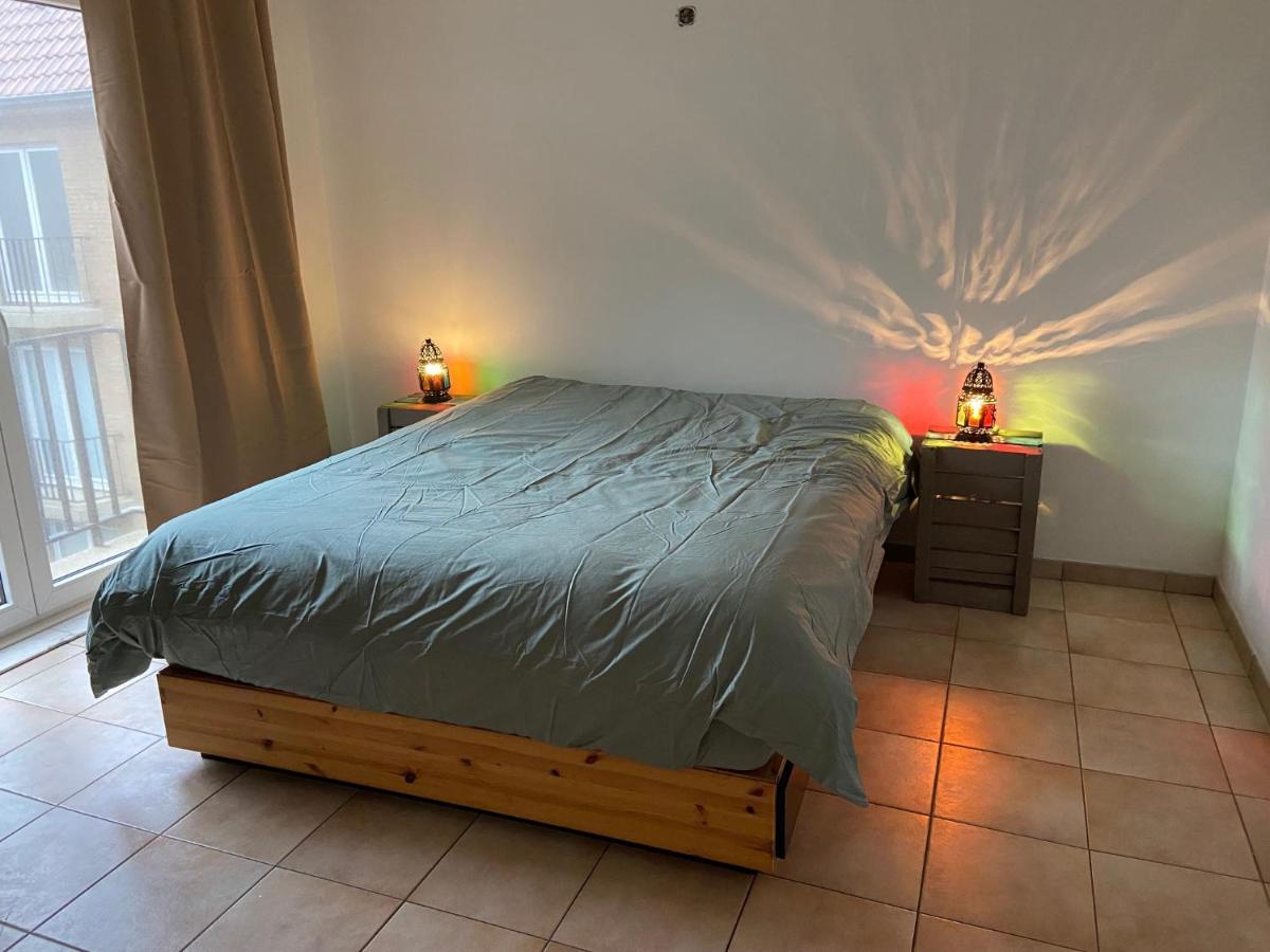Ruim Zonnig Appartement Op 50M Van Strand Остенде Экстерьер фото